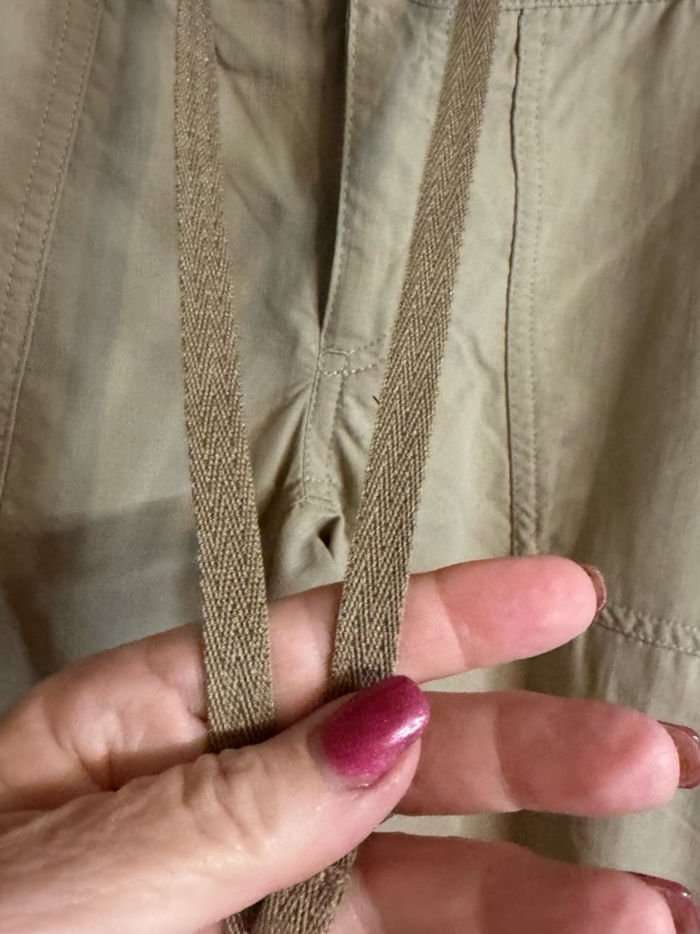 The North Face Tan Women's Cargo Pants SIZE: 4 Short #14 - Picture 3 of 10